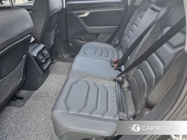 Volkswagen Touareg 3rd generation 2023 Цвет тростника из Кореи, фото 3