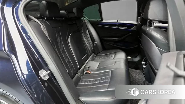 BMW 5 Series (G30) 2019 Черный из Кореи, фото 3