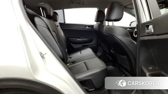 Kia Sportage The Bold 2021 Белый из Кореи, фото 3