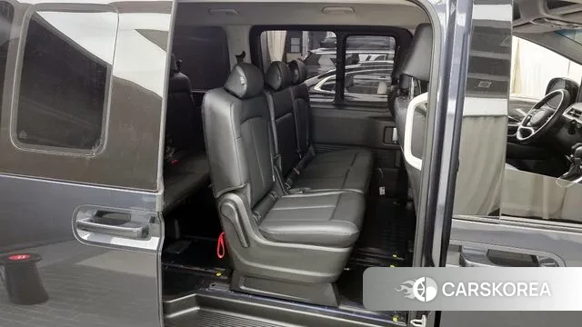 Hyundai Staria 2022 Серый из Кореи, фото 3