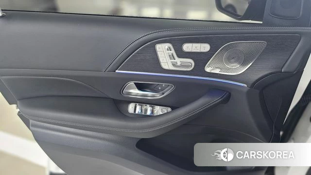 Mercedes-Benz GLE-Class W167 2026 Белый из Кореи, фото 3