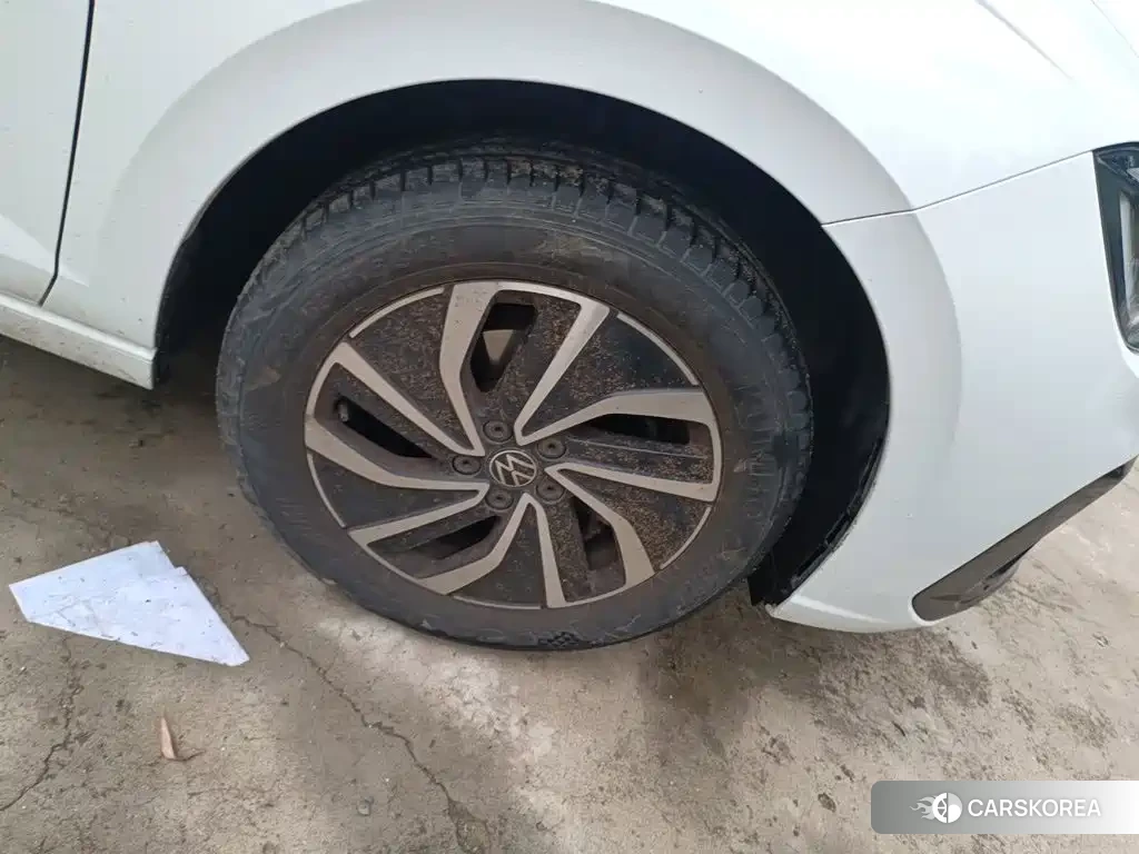 Volkswagen Lavida 2024 Белый из Китая, фото 3