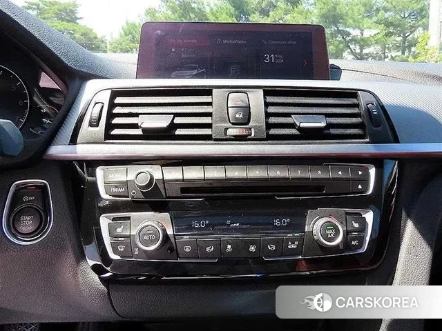 BMW 3 Series (F30) 2018 Белый из Кореи, фото 3