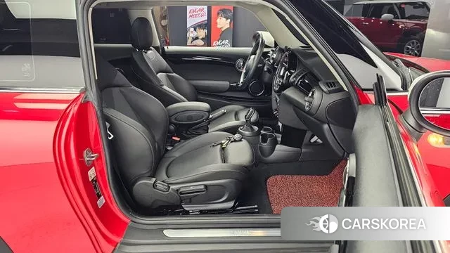 Mini Cooper 2019 Красный из Кореи, фото 3