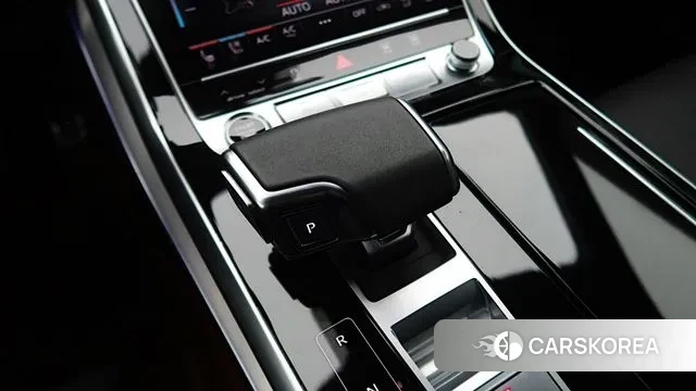 Audi Q8 (4M) 2021 Черный из Кореи, фото 3