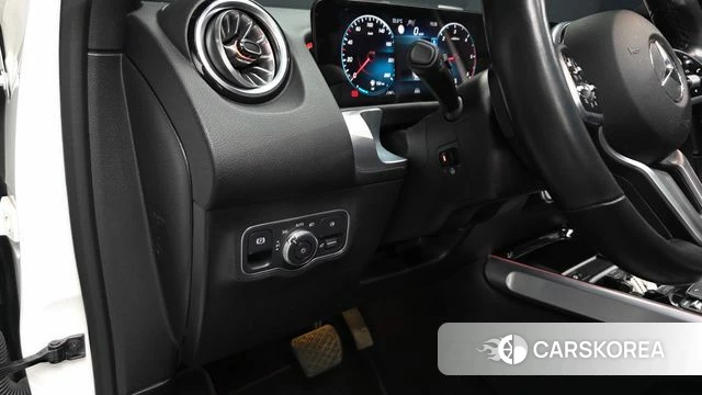 Mercedes-Benz GLB-Class X247 2022 Белый из Кореи, фото 3