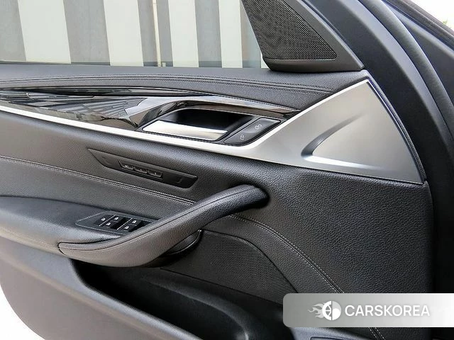 BMW 5 Series (G30) 2018 Черный из Кореи, фото 3