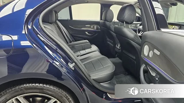 Mercedes-Benz E-Class W213 2019 Синий из Кореи, фото 3