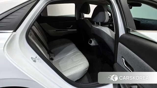 Hyundai Avante (CN7) 2023 Белый из Кореи, фото 3