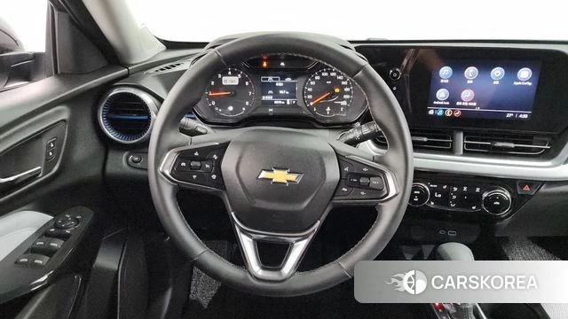 Chevrolet (GM Daewoo) Trax Crossover 2024 Черный из Кореи, фото 3