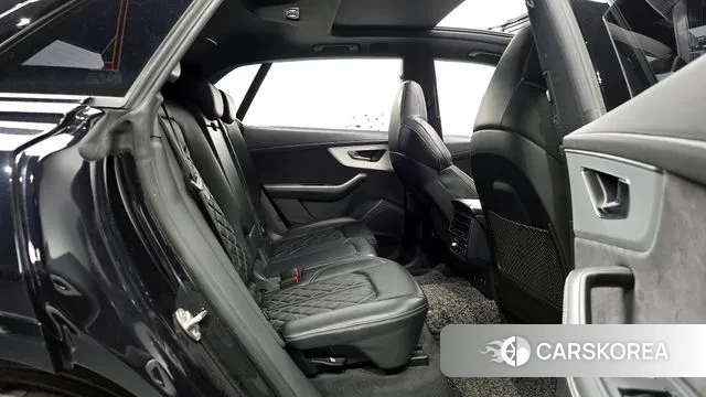 Audi Q8 (4M) 2021 Черный из Кореи, фото 3