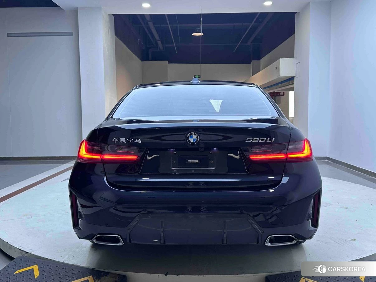 BMW 3 series 2022 Черный из Китая, фото 3