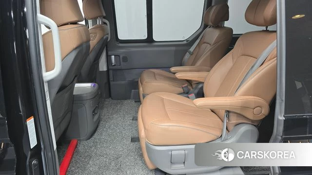 Hyundai Staria 2024 Черный из Кореи, фото 3
