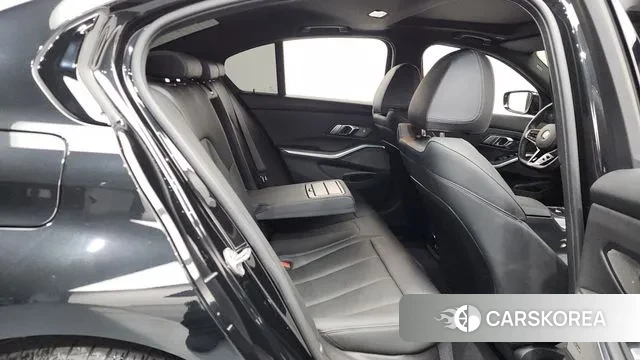 BMW 3 Series (G20) 2025 Черный из Кореи, фото 3