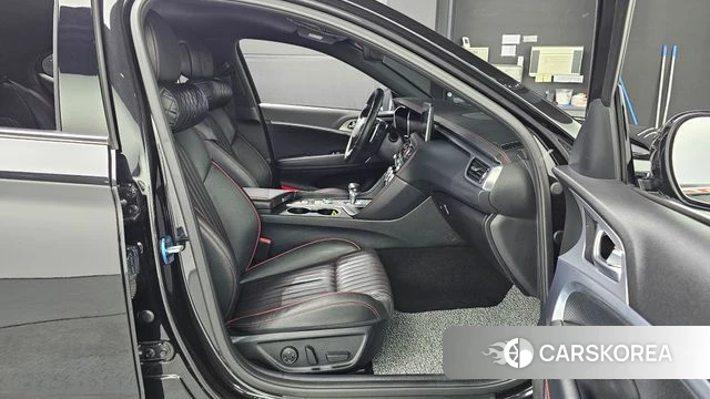 Genesis G70 2018 Черный из Кореи, фото 3