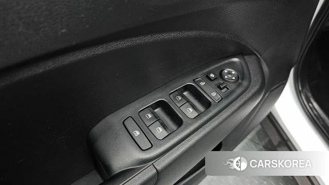 Hyundai Venue 2021 Белый из Кореи, фото 3