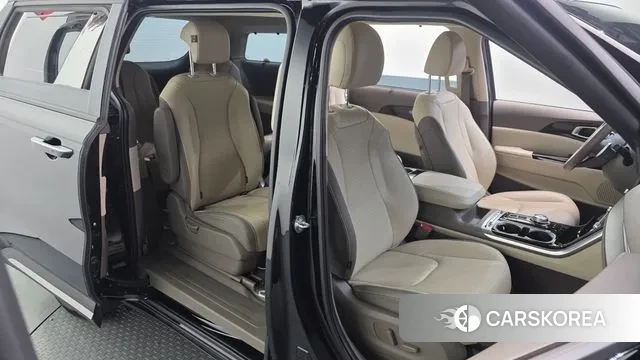Kia Carnival 4th generation 2022 Черный из Кореи, фото 3