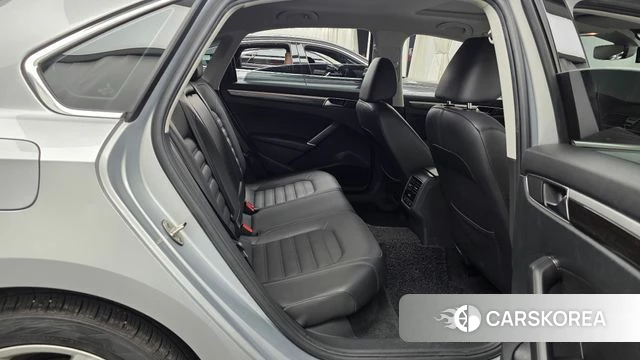 Volkswagen The New Passat 2018 Серебряный из Кореи, фото 3