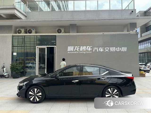 Nissan Teana 2022 Черный из Китая, фото 3