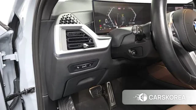 BMW X6 (G06) 2024 Серебристо-серый из Кореи, фото 3