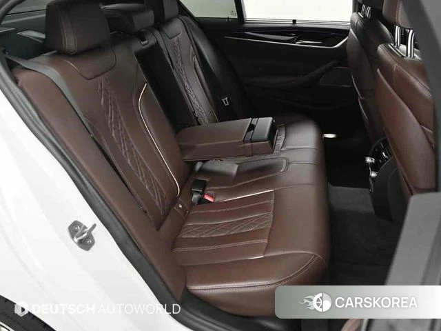 BMW 5 Series (G30) 2022 Белый из Кореи, фото 3