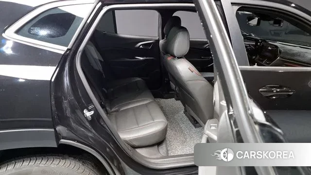 Chevrolet (GM Daewoo) Trax Crossover 2023 Черный из Кореи, фото 3