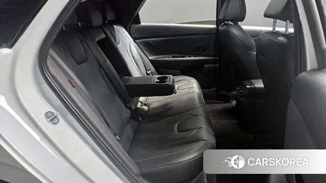 Hyundai The New Avante (CN7) 2024 Белый из Кореи, фото 3