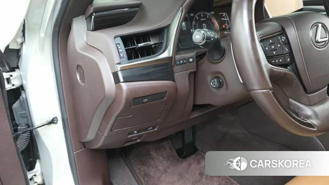 Lexus ES300h 7th generation 2020 Песочный из Кореи, фото 3