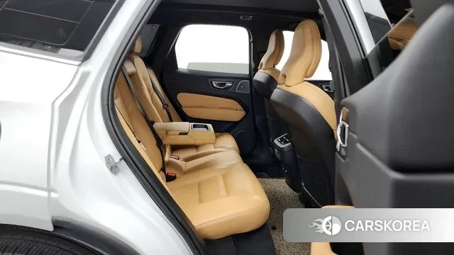 Volvo XC60 second Generation 2019 Белый из Кореи, фото 3