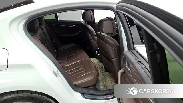 BMW 5 Series (G30) 2020 Белый из Кореи, фото 3