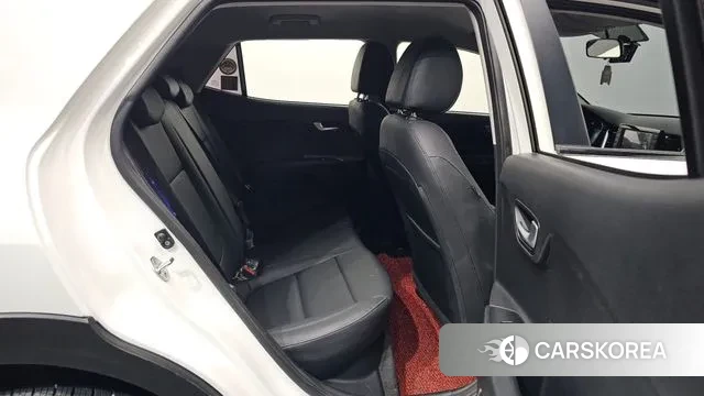 Kia Stonic 2019 Белый из Кореи, фото 3