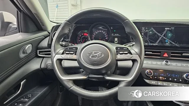 Hyundai Avante (CN7) 2020 Серебристо-серый из Кореи, фото 3