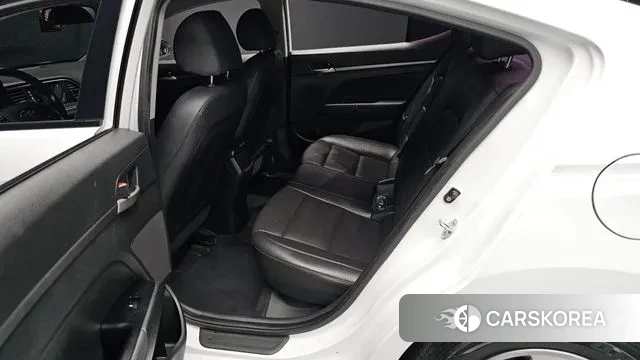 Hyundai Avante AD 2018 Белый из Кореи, фото 3