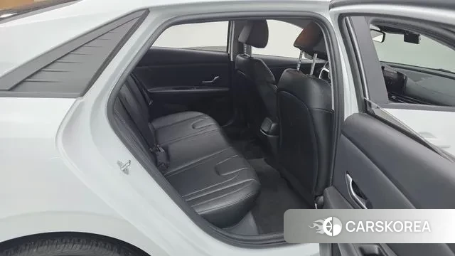 Hyundai Avante (CN7) 2022 Белый из Кореи, фото 3