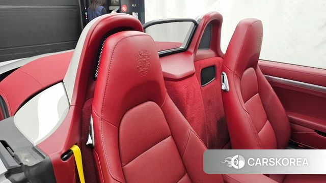 Porsche 718 Boxster 2023 Цвет тростника из Кореи, фото 3