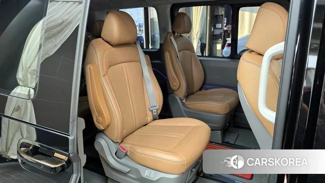 Hyundai Staria 2024 Черный из Кореи, фото 3