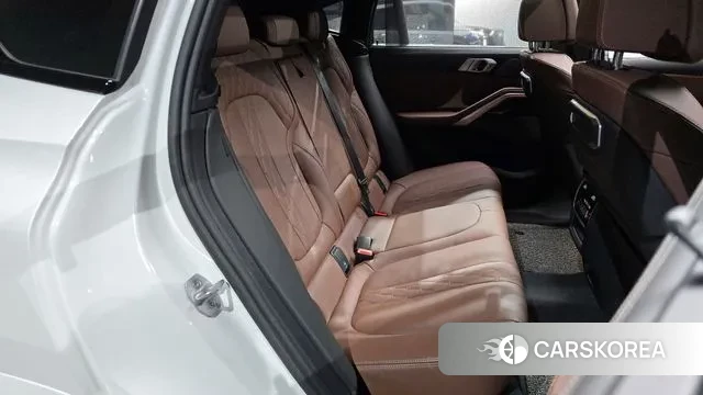 BMW X6 (G06) 2024 Белый из Кореи, фото 3