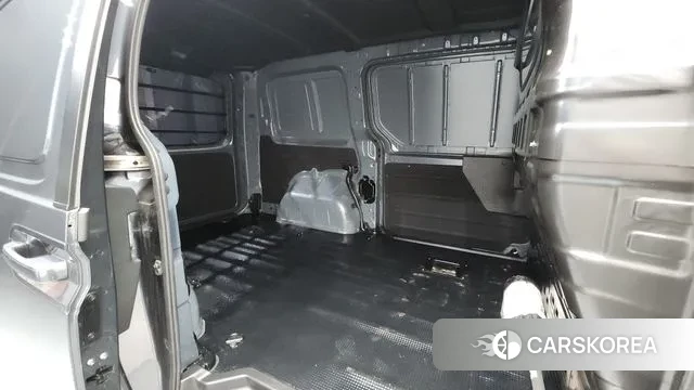 Hyundai Staria 2024 Серый из Кореи, фото 3