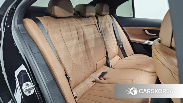 Mercedes-Benz E-Class W214 2025 Черный из Кореи, фото 3