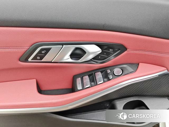 BMW 3 series 2023 Белый из Китая, фото 3