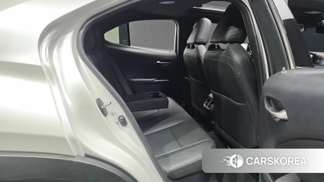 Lexus UX250h 2020 Белый из Кореи, фото 3