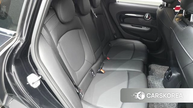 Mini Cooper Clubman 2022 Черный из Кореи, фото 3