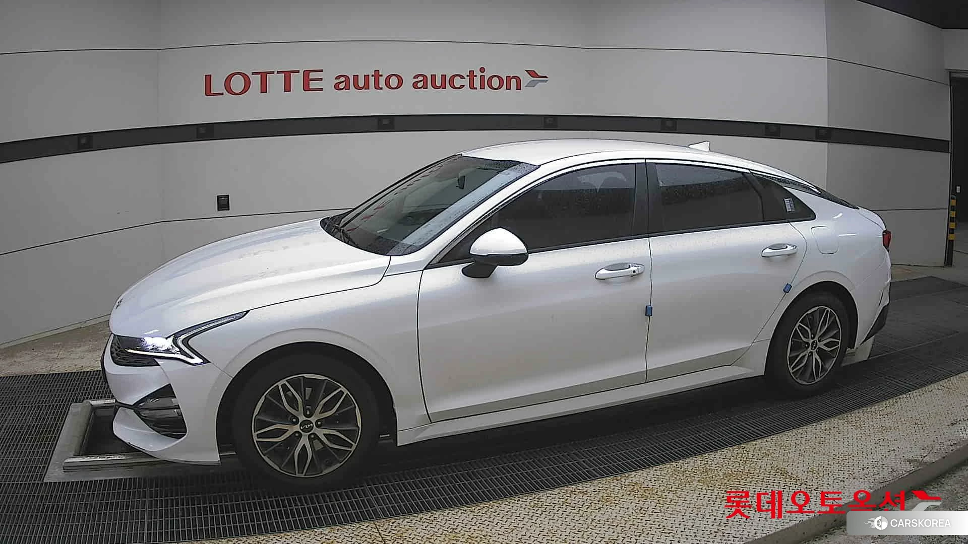 Kia K5 2022 Белый из Кореи, фото 3