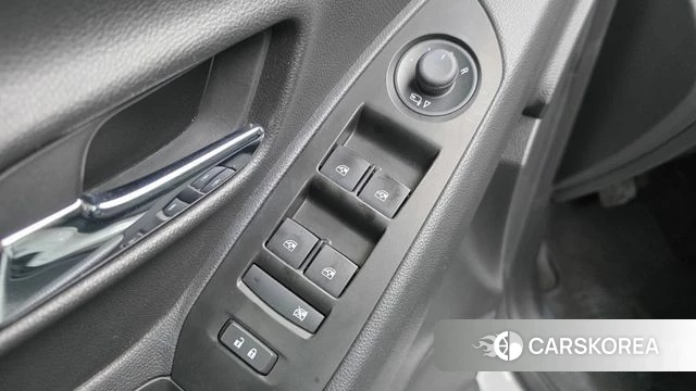 Chevrolet (GM Daewoo) The New Trax 2021 Белый из Кореи, фото 3