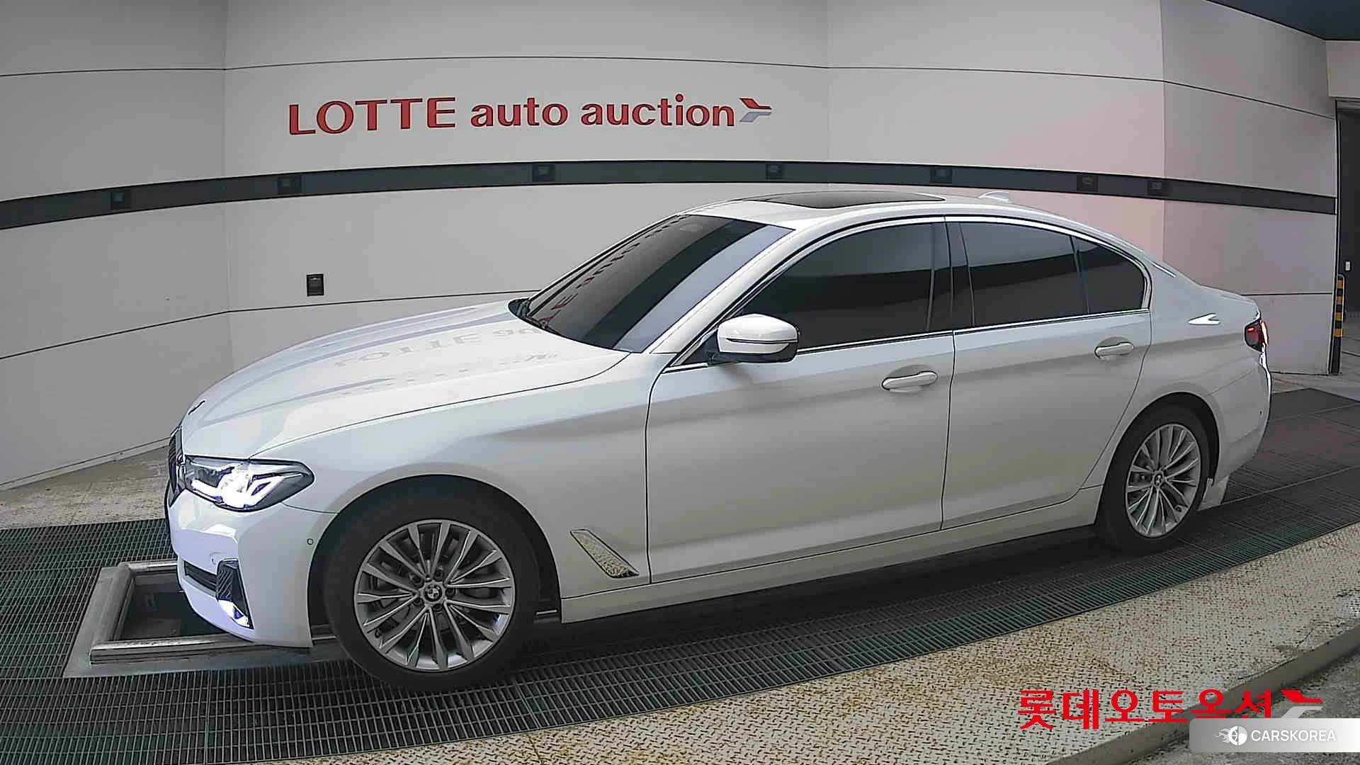 BMW  523d 2023 Белый из Кореи, фото 3