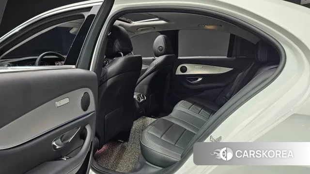 Mercedes-Benz E-Class W213 2018 Белый из Кореи, фото 3