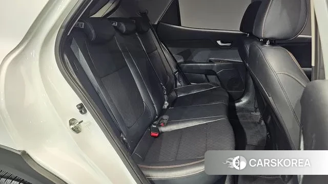 Kia Stonic 2018 Белый из Кореи, фото 3