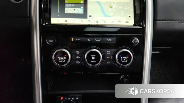 Land Rover Discovery 5 2018 Черный из Кореи, фото 3