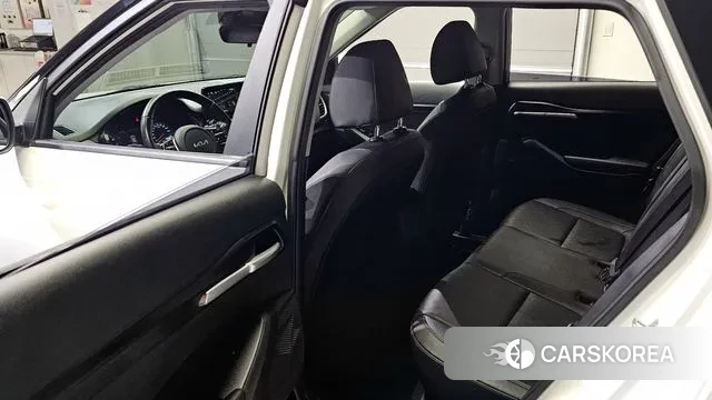 Kia Seltos 2022 Белый из Кореи, фото 3