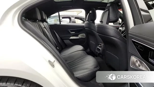 Mercedes-Benz E-Class W214 2025 Белый из Кореи, фото 3